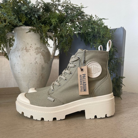 Palladium - Free People - Women’s ‘Pallabase Twill’ Boots - Dune - Picture 7 of 10